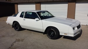 Monte with chrome lug nuts, center caps and white wall wash. 